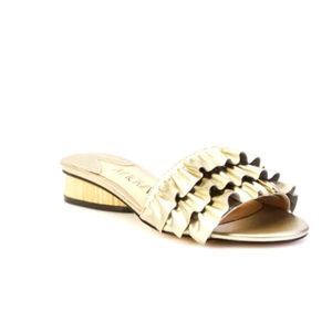 New Mackin J gold leather ruffled sandals Size 7